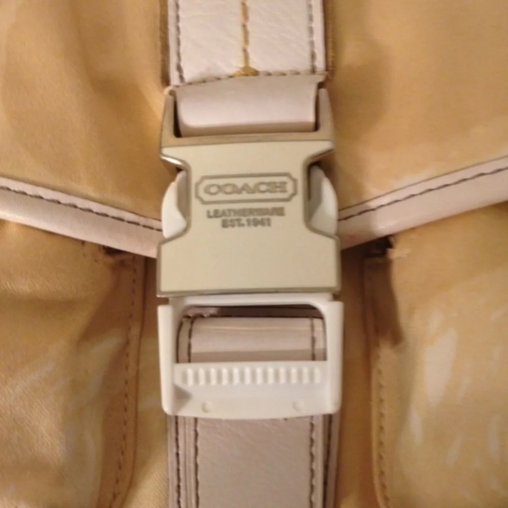COACH vintage y2k scribble Hampton yellow front pocket bag